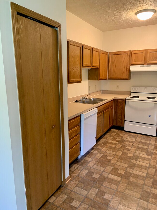 Walden Apartments Wellington, OH