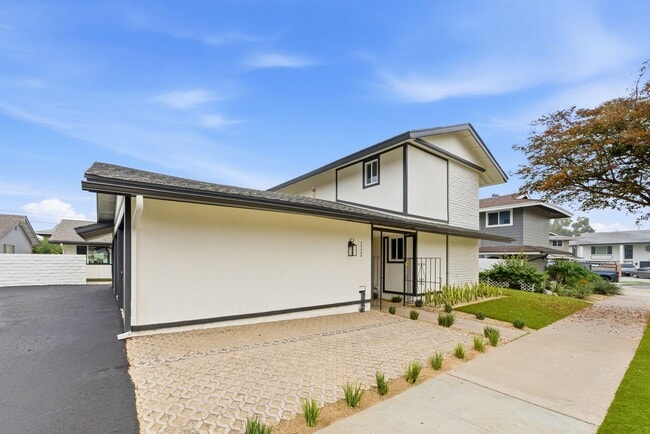 Building Photo - 1172 N Shattuck St Unit #A