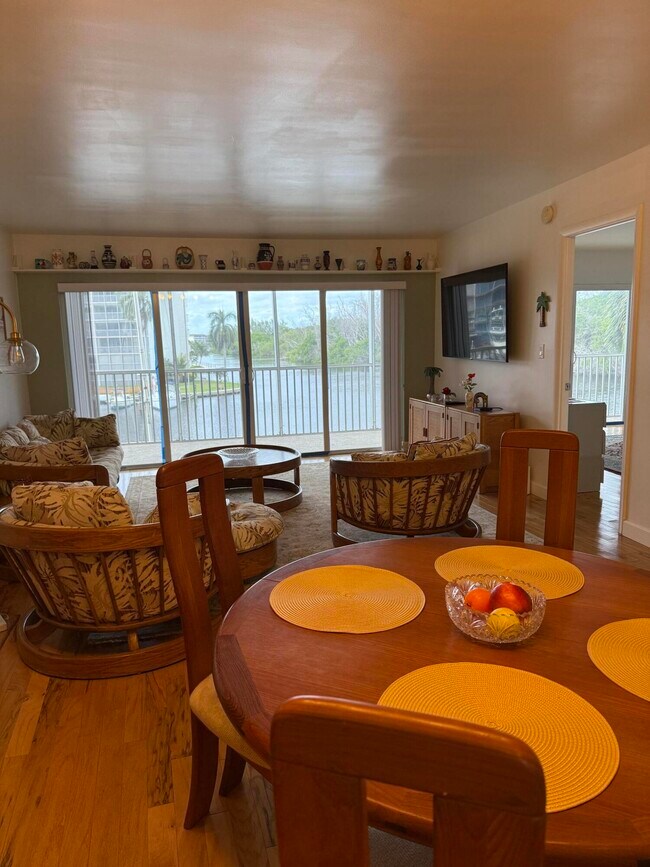 Photo - 1537 E Hillsboro Blvd Unit 340