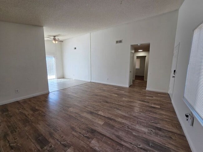 Photo - New Listing!