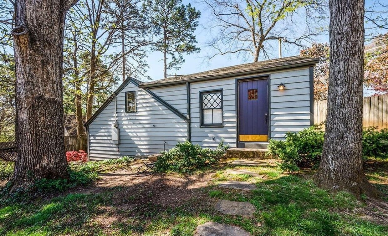 Charming Cottage for Rent Near UT - Charming Cottage for Rent Near UT