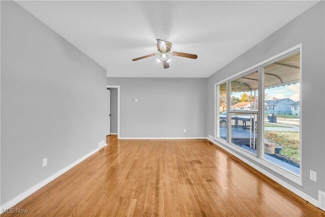 Photo - 13813 Leroy Ave