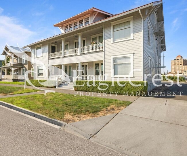 Building Photo - 105NSP