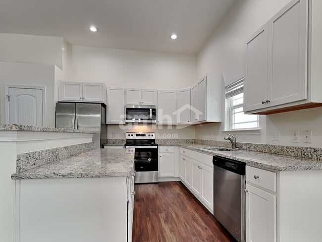 Photo - 69 Crystal Lake Dr