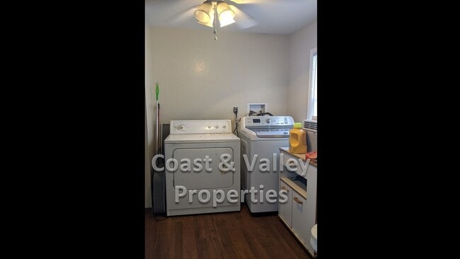 Building Photo - 10385 Reese Cir Unit 10385 Reese Cr. Room-2, Salinas, CA 93907 Rental