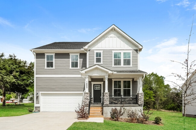 Building Photo - 1803 Country Club Rd