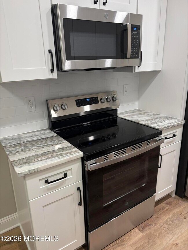 Photo - 204 Covered Bridge Blvd