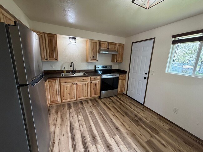 Photo - 2 Bedroom 1 bath tri-plex