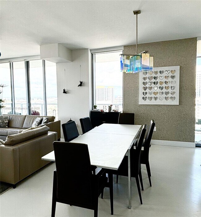 Photo - 79 SW 12th St Unit 4012-S