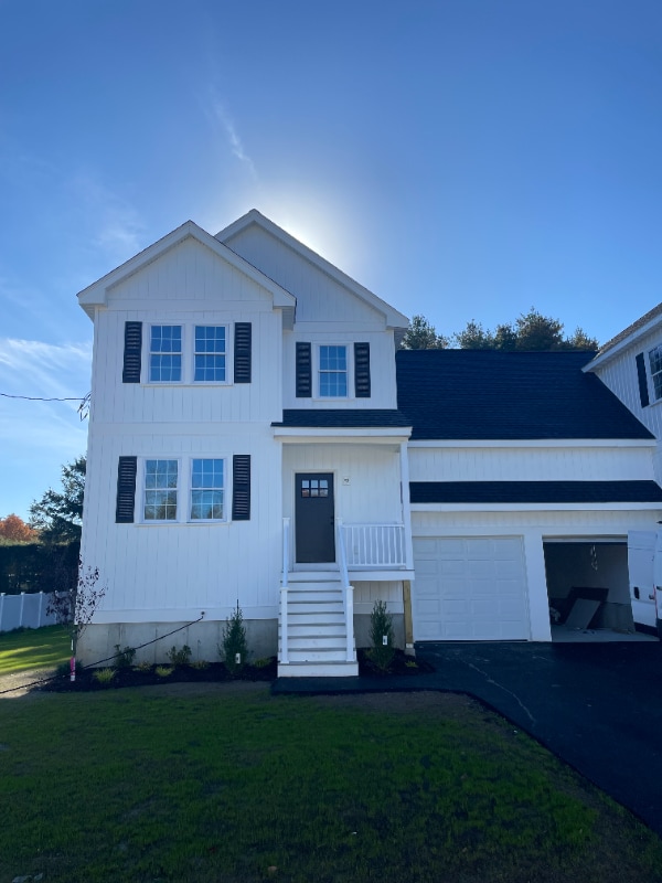 20 W Leonard St  
