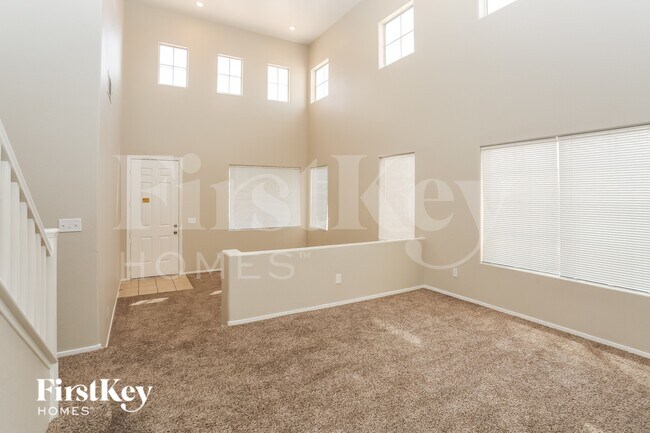 Photo - 4633 N Sergeant Ct