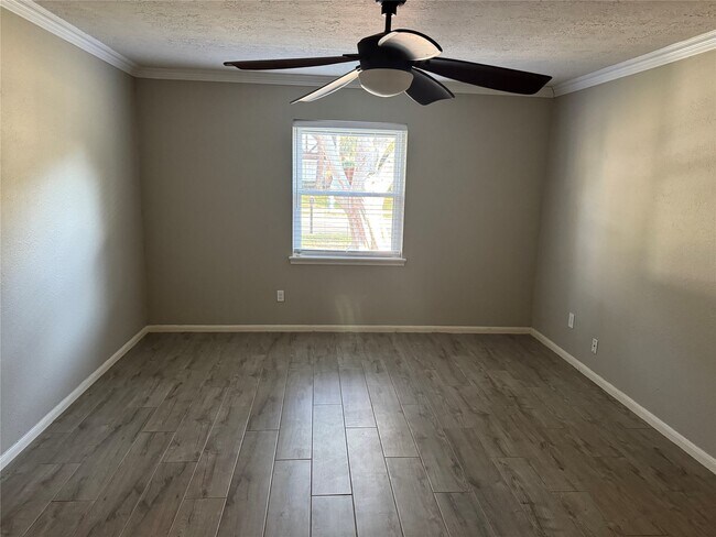 Photo - 11821 Westmere Dr