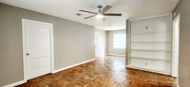 Photo - 113 Laurel St