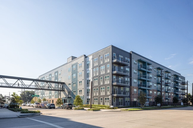 Broadstone EADO apartments — community photo