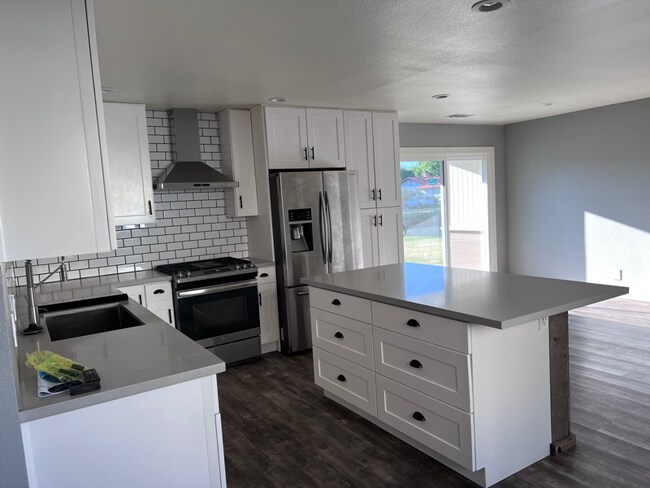 122 Juniper Rd
