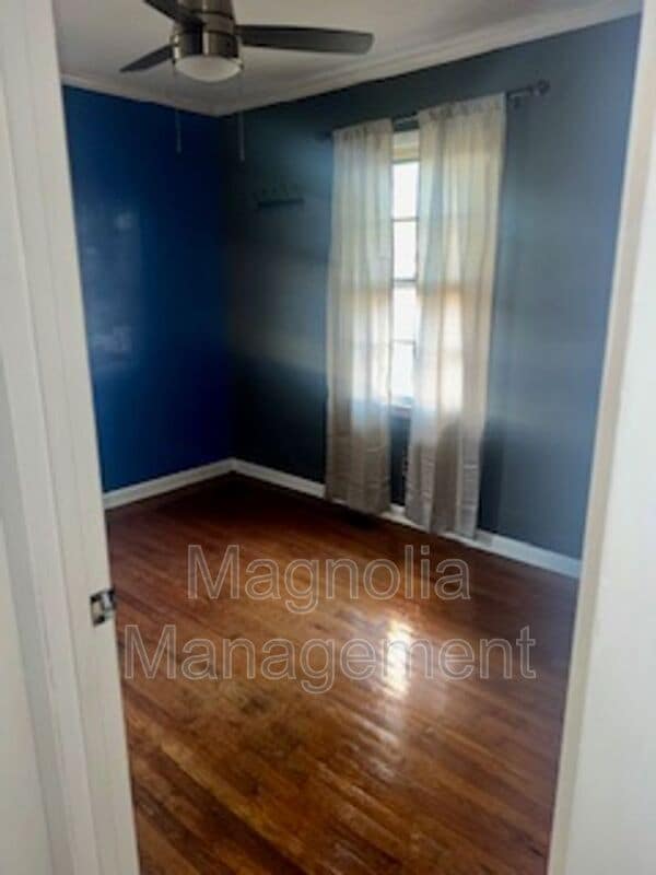 Photo - 471 Shepard Rd
