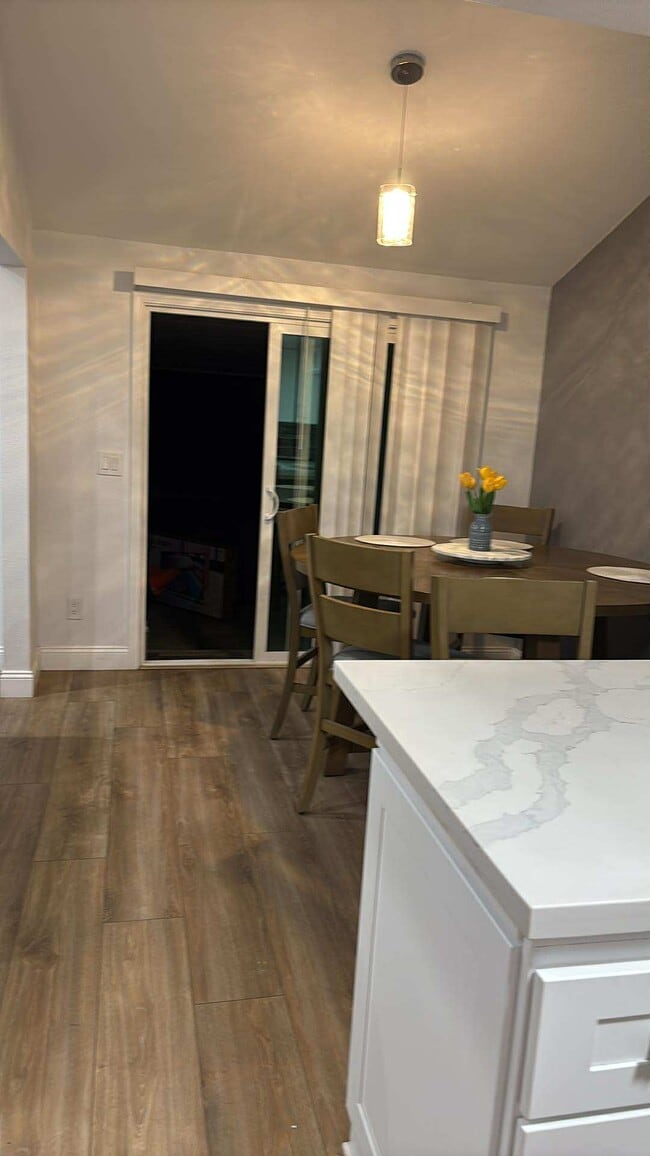 Photo - 1680 Gamay Cir