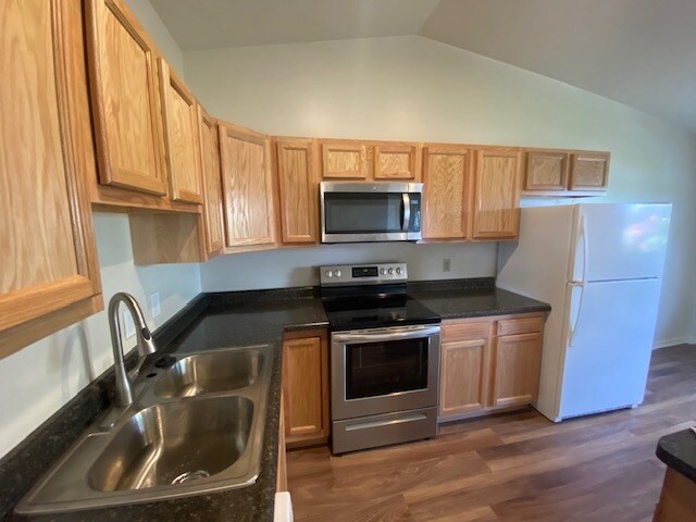 Photo - 819 Trustway Ct Unit 819