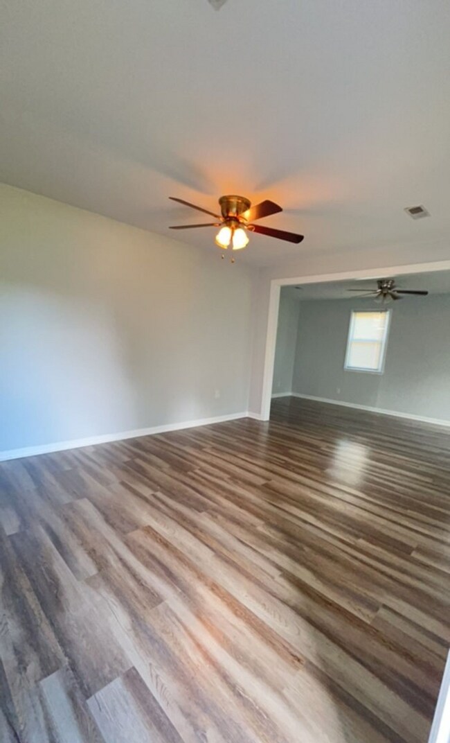 Photo - 3 Bedroom, 1.5 Bath Home in Ladson