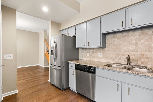 Photo - 1556 Prairie Grove Dr