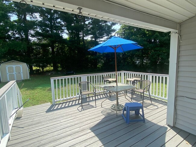 Photo - 1092 Forbes St