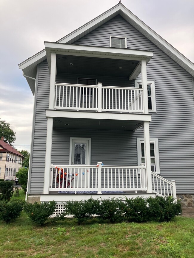 272 Willow St Unit 2