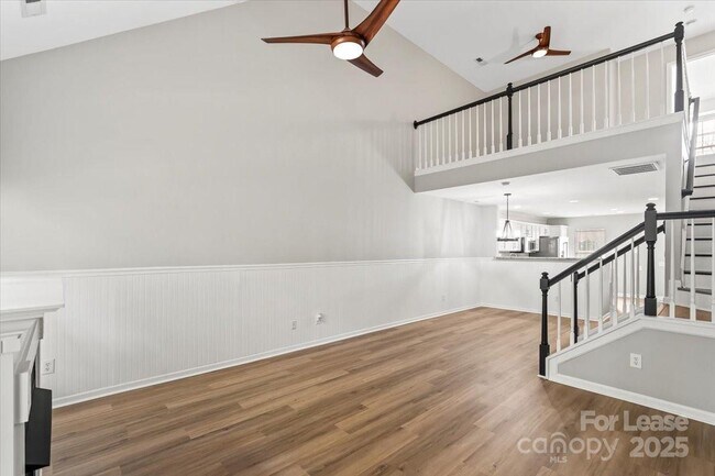 Photo - 1010 Eagles Nest Ln