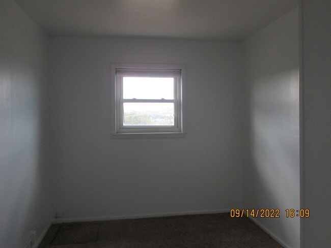 Photo - 116 S Burlington St