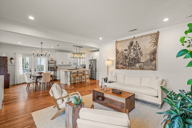 Photo - 2200 Hurley Ave