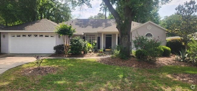 Building Photo - Beautiful, well-maintained 3-bedroom, 2-ba... Rental