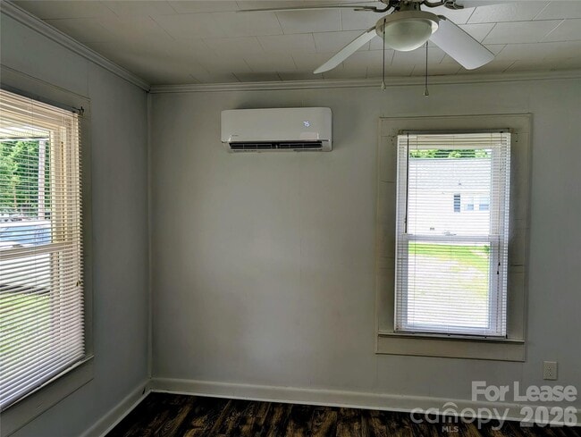 Photo - 829 Bristol Dr