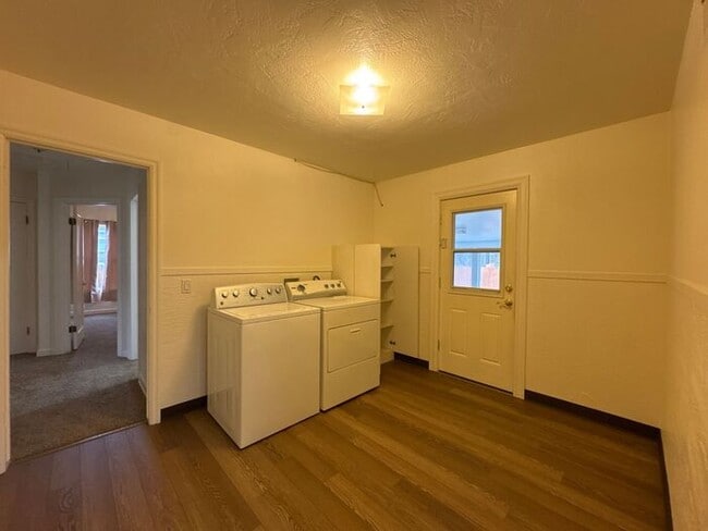 Photo - Charming 3 bed / 1 bath COMING SOON in the...