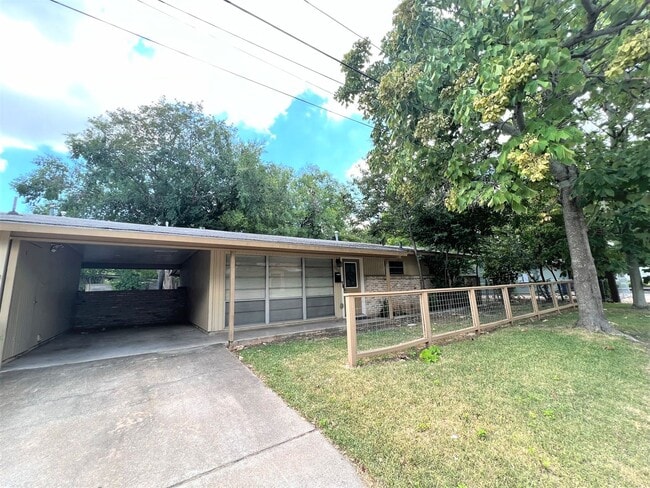 Photo - Quaint 2-bedroom Duplex in Rosedale