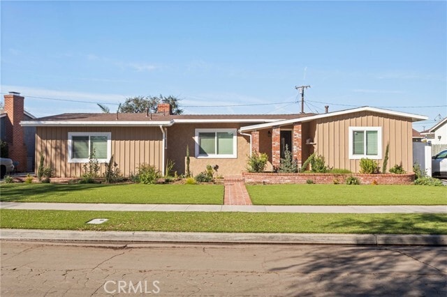 Building Photo - 5741 E 23rd St