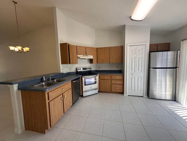 Photo - Pine Grove Duplex, Side B