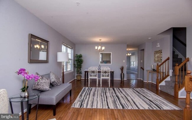 Photo - 8800 Community Square Ln