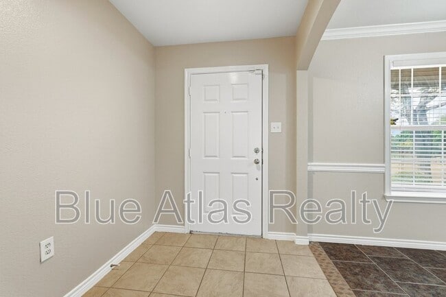 Photo - 601 Steerman Ct