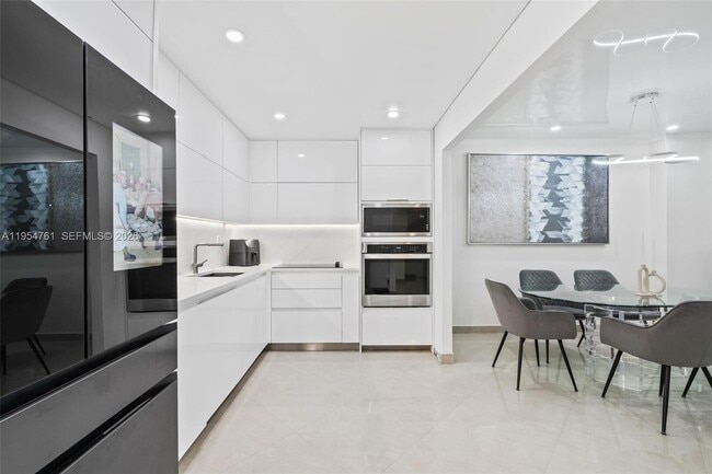 Photo - 19390 Collins Ave Unit 209