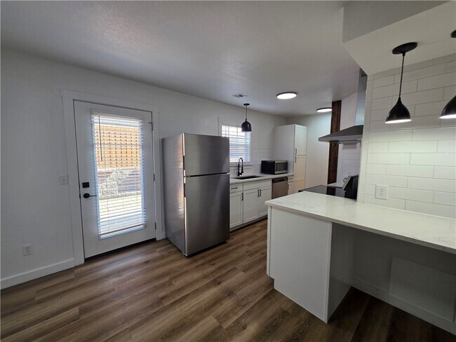 Photo - 2404 SE Jayel Terrace