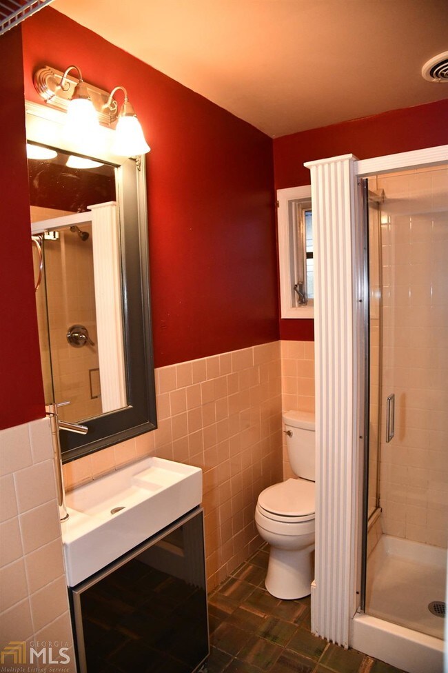 Photo - 1485 Hawthorne Ave NW