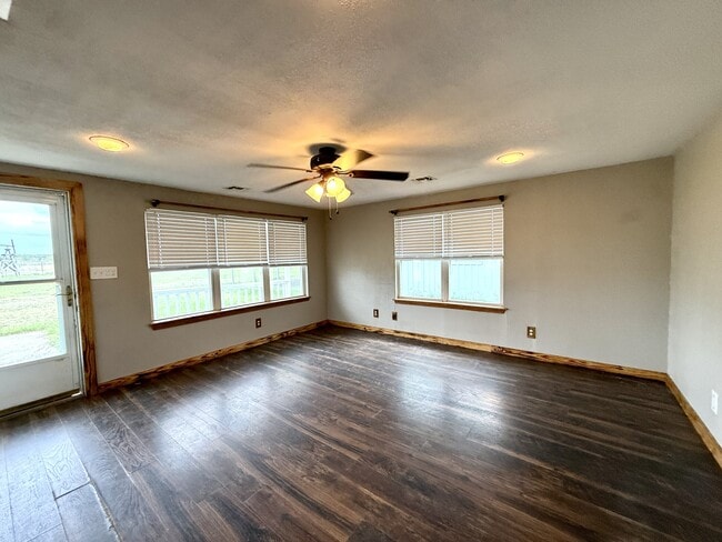 Photo - 52 Landmark Rd