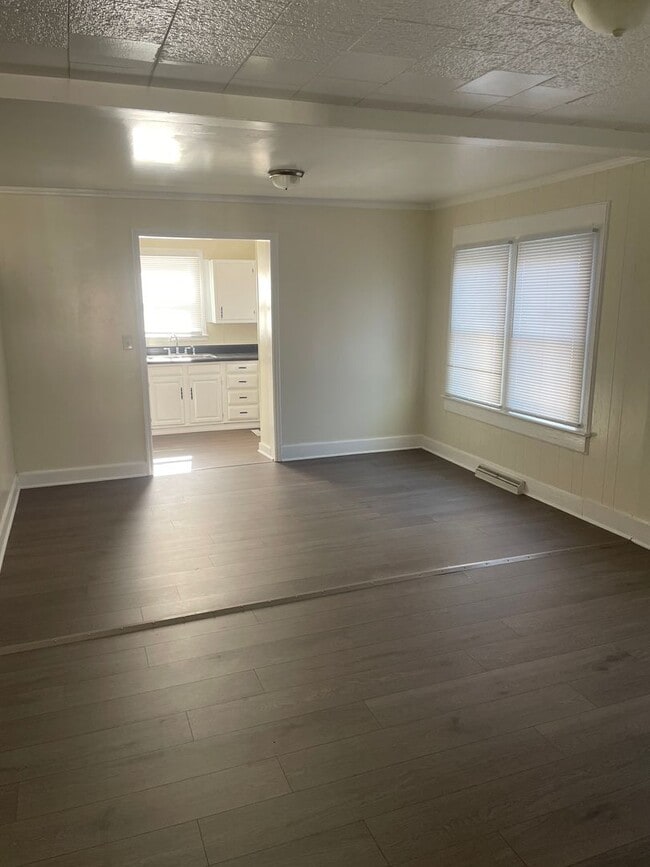 Photo - 1320 Marne St