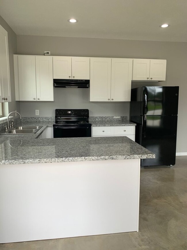 Photo - 1561 Ham Reid Rd Unit 1561 Ham Reid Apt 1