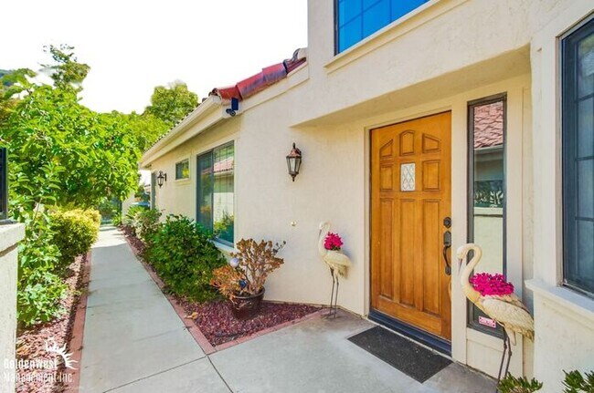 Photo - Elegant & Bright 2Bdm 2Ba + Den Home in Vi...