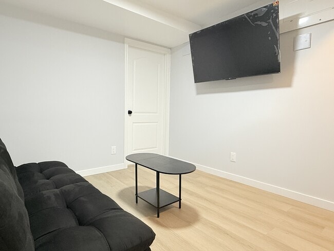 Photo - 1227 Henry Ford Centre Dr Unit Lower