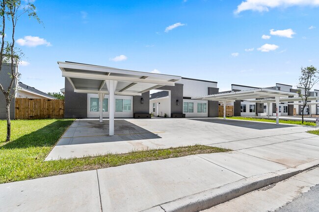 Photo - 3506 S Dominique Dr