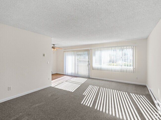 2x2 - Foothills Apartments