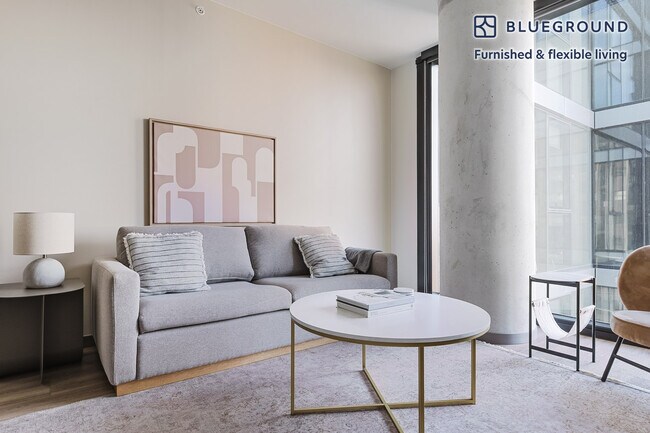 Photo - 513 S Damen Ave Unit FL12-ID1108