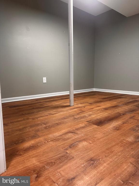 Photo - 15929 Dorset Rd