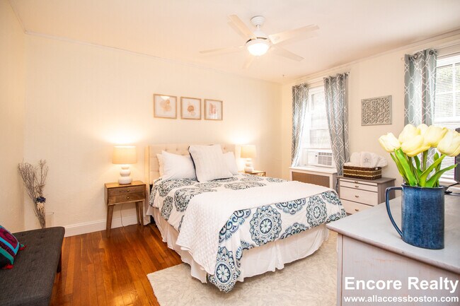 Photo - 1945 Commonwealth Ave Unit 47